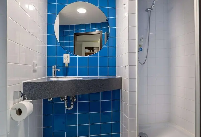 اتاق استاندارد سه نفره, B&b Hotel Stuttgart Airport/messe
