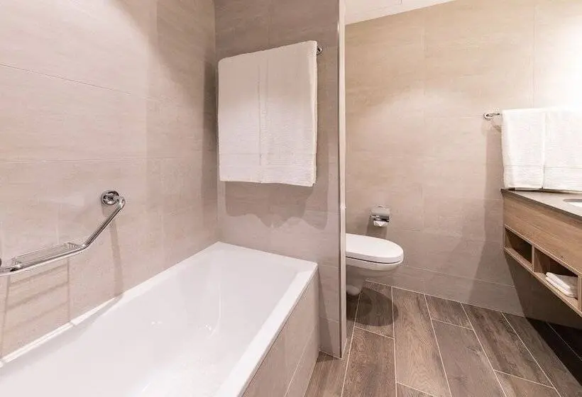 ファミリールーム, Hilton Garden Inn Wiener Neustadt