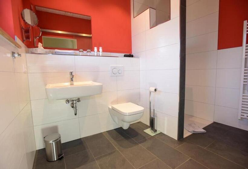 Quarto standart individual, Die Wein Bleibe