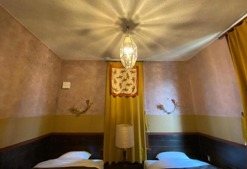 Quarto Quádruplo Estandar, Little Barrel