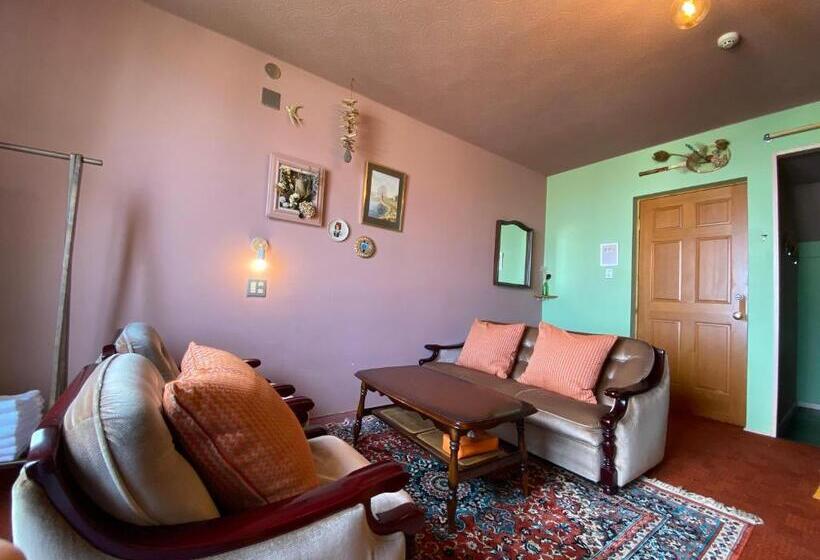 Quarto Familiar Vista Mar Lateral, Little Barrel