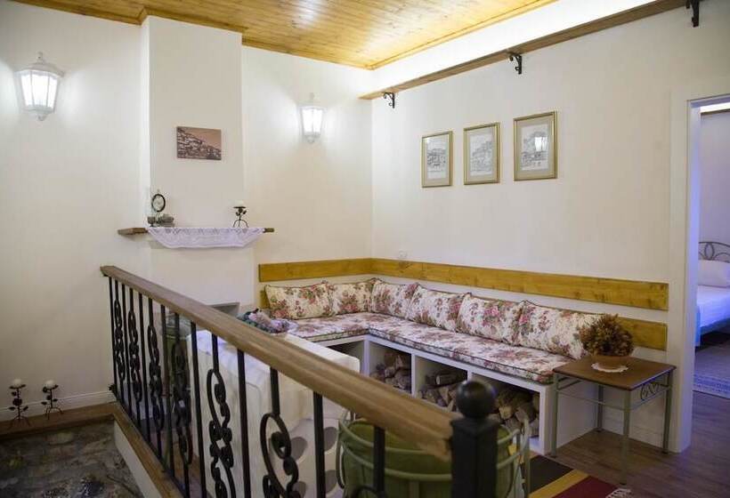 חדר סטנדרט, The Well House   Unesco