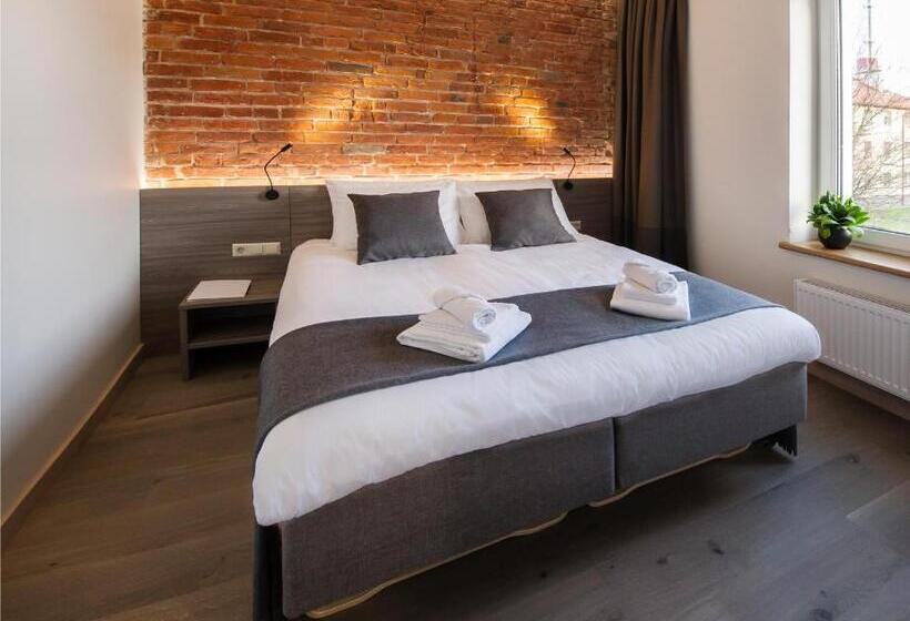 침실 1개 아파트, Dangė