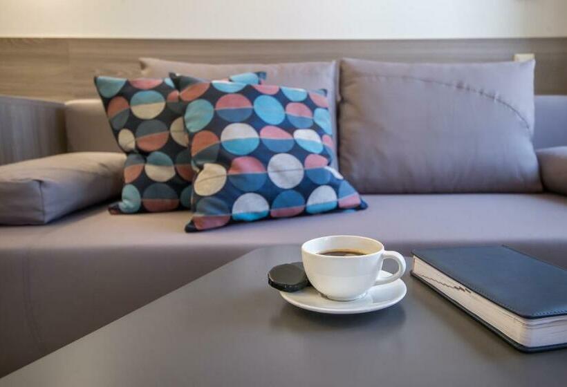 스탠다드 룸, Dangė