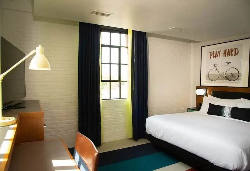 スイート, Indigo Madison Downtown, An Ihg