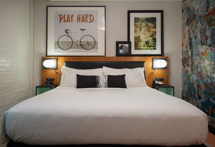 스위트, Indigo Madison Downtown, An Ihg