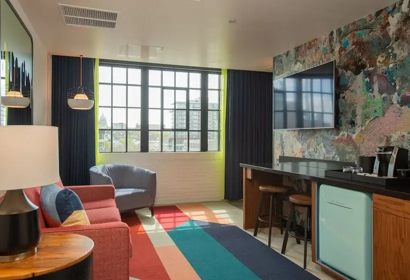スイート, Indigo Madison Downtown, An Ihg