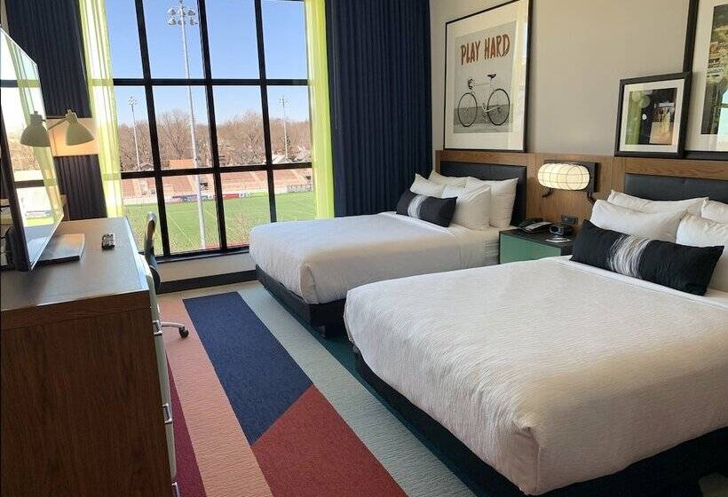 스위트, Indigo Madison Downtown, An Ihg