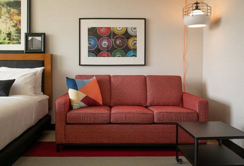 スイート, Indigo Madison Downtown, An Ihg