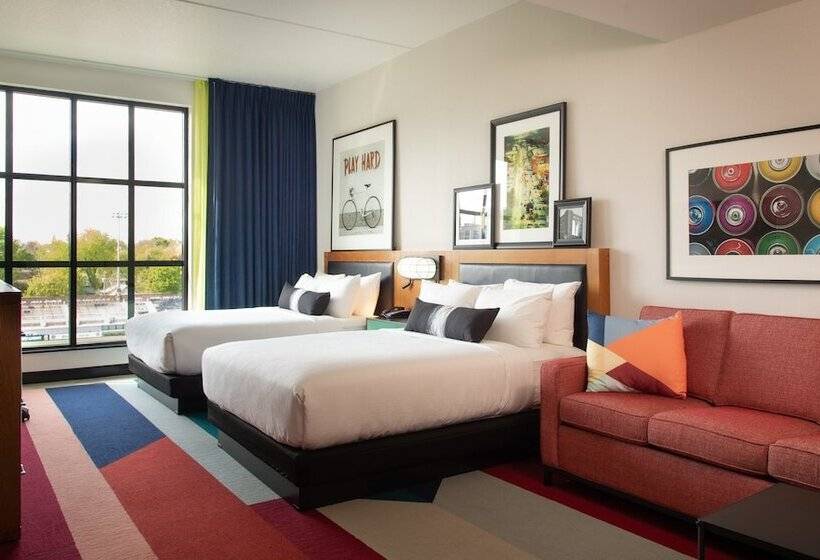스위트, Indigo Madison Downtown, An Ihg