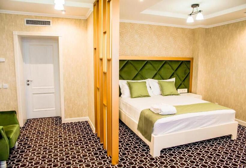 سوئیت با تخت بزرگ, Park