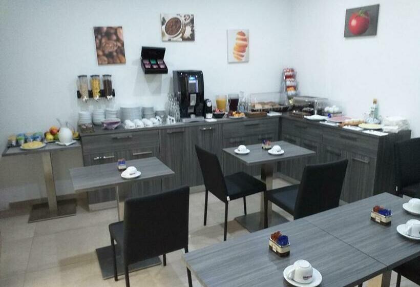 اتاق اکونومی یک تخته, Tj Boutique