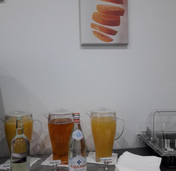 اتاق لوکس با چشم‌انداز شهر, Tj Boutique