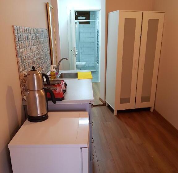 آپارتمان 1 خوابه با بالکن, Linden Houses