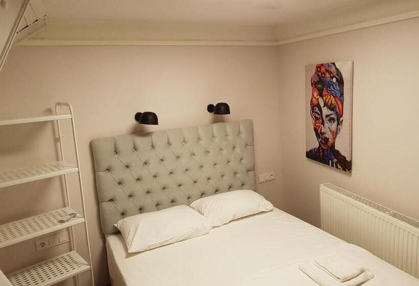 آپارتمان 1 خوابه, Linden Houses