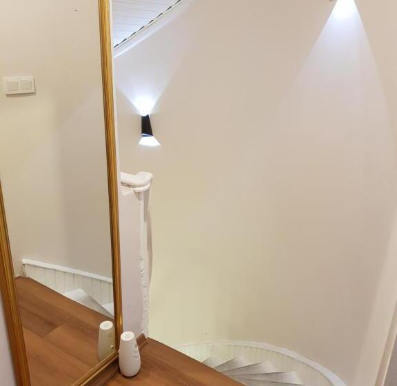 آپارتمان 1 خوابه, Linden Houses