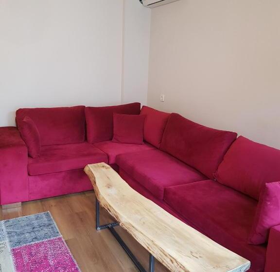 آپارتمان 1 خوابه با بالکن, Linden Houses