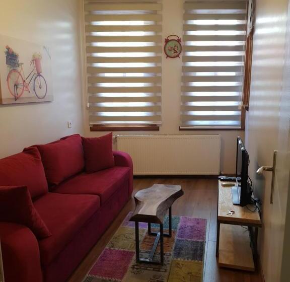 آپارتمان 1 خوابه, Linden Houses