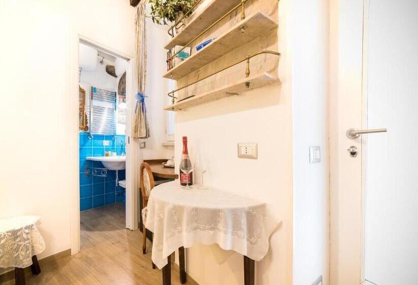 اتاق اکونومی, Sea View Suites   Francamaria Rooms