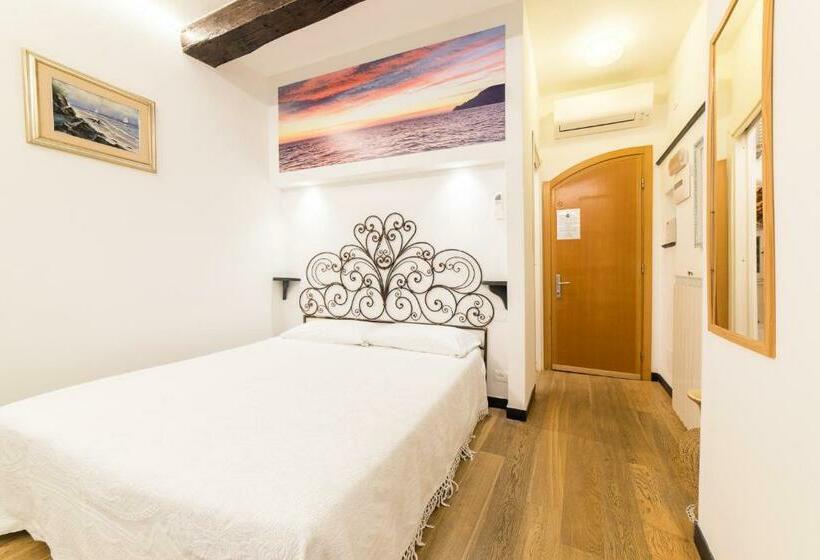 اتاق استاندارد چهار تخته با چشمانداز دریا, Sea View Suites   Francamaria Rooms