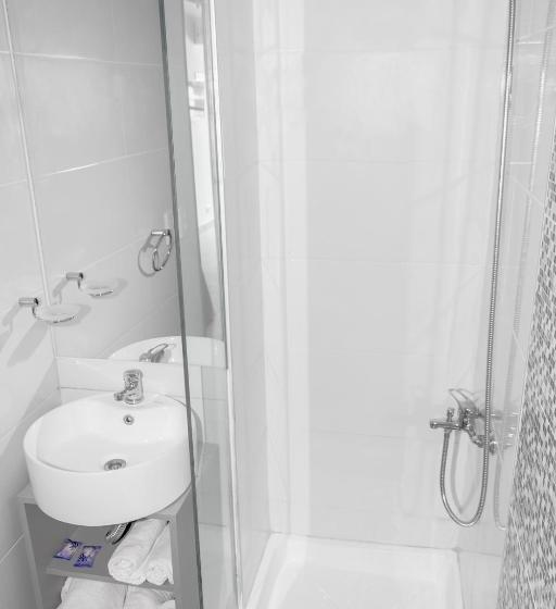 آپارتمان سوپریور 1 خوابه, Dickens Apart