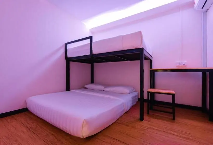 Standard Kolmen Hengen Huone, Perfect Hub Semporna