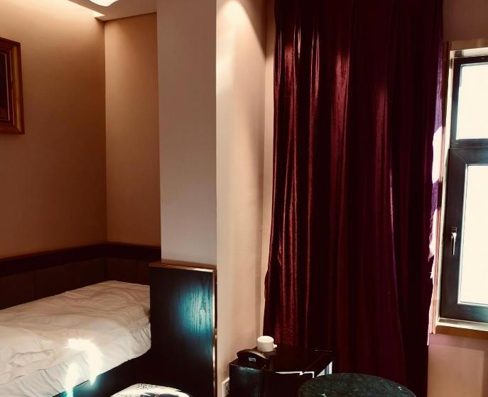 Одноместный Номер Basic, Moon And Chalice Boutique