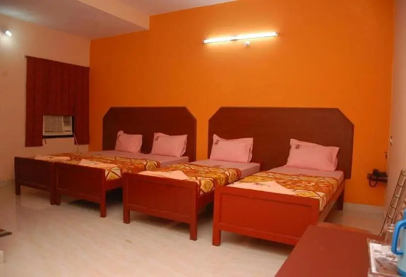 ファミリールーム, Venkkatramanaa Residency
