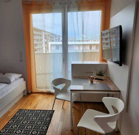 آپارتمان 1 خوابه با بالکن, Myroom Munich Fair Apartments