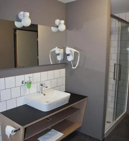 اتاق استاندارد سه نفره, Accommodation Vitalis