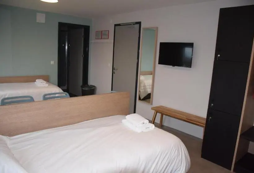 اتاق استاندارد سه نفره, Accommodation Vitalis