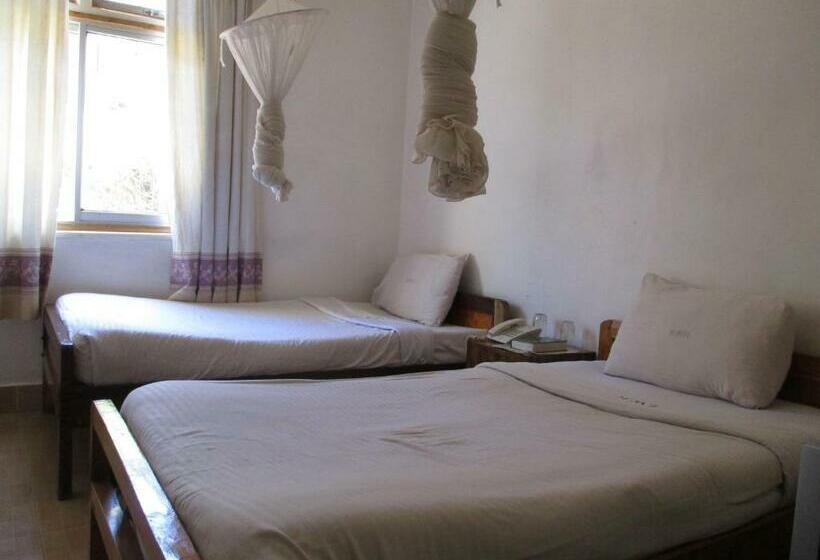 اتاق استاندارد, Wagon Wheel Hotel Eldoret