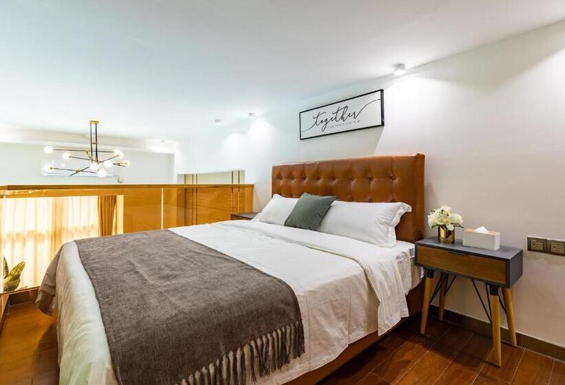 Quarto Deluxe Vista Cidade, Livetour Hotel Zhujiang New Town Guangzhou