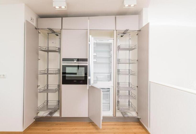 1 Bedroom Penthouse Apartment, Mint@naschmarkt Premium Apartments