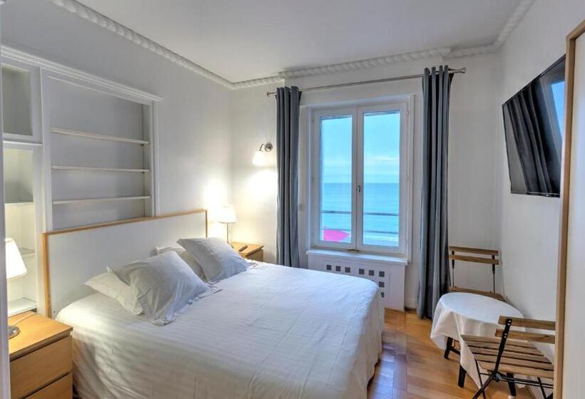 اتاق استاندارد با چشم‌انداز دریا, Gîte De La Plage