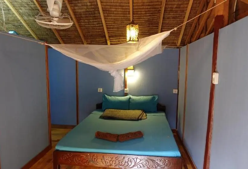 بانگلوی استاندارد, The Hideaway