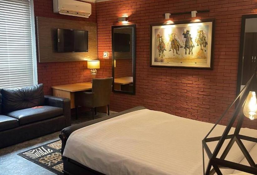 اتاق استاندارد با تخت بزرگ, 12th Avenue