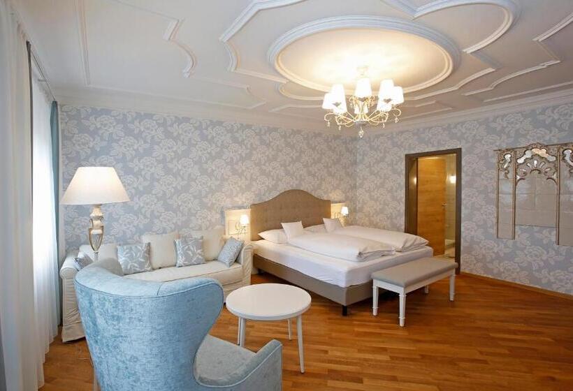 Полулюкс, Aparthotel Rose