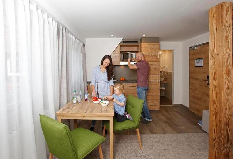 Апартаменты Deluxe 1 Спальня, Aparthotel Rose