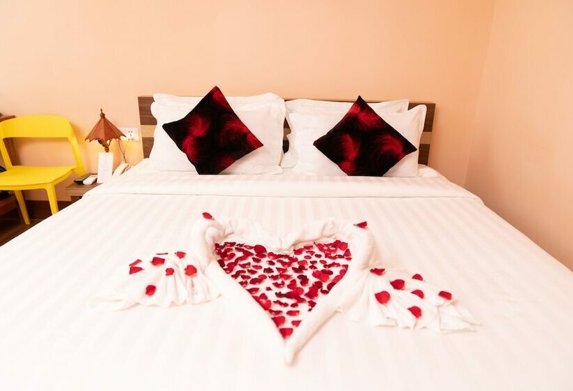 Quarto standard, Chicago Yangon Myanmar