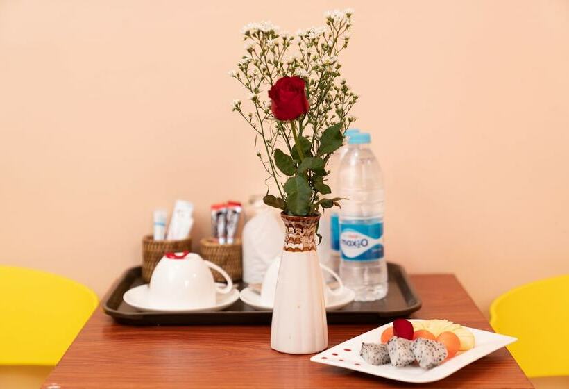 Quarto standard, Chicago Yangon Myanmar