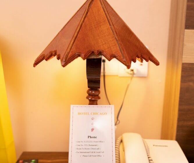 Quarto standard, Chicago Yangon Myanmar