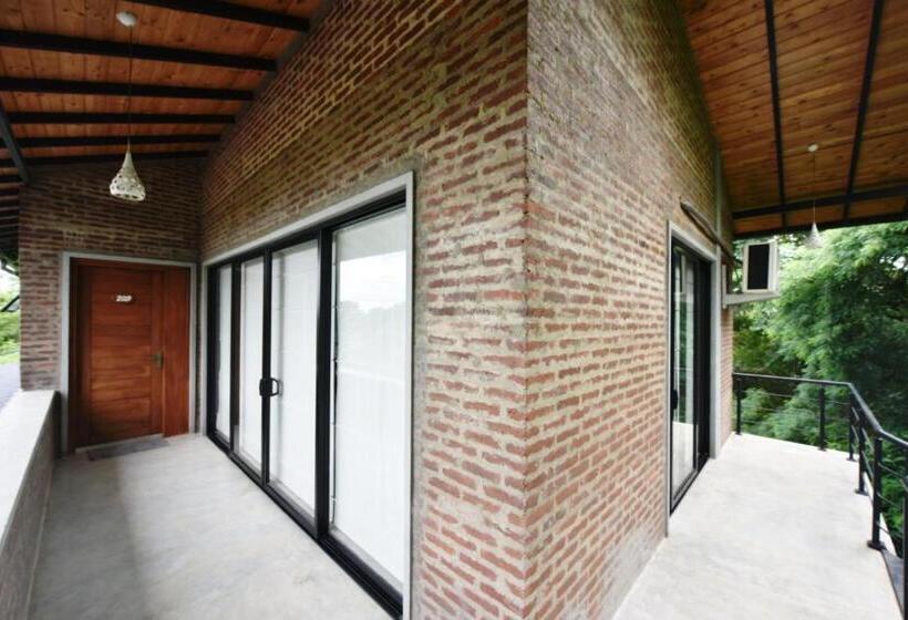 غرفة عائلية, Ele Camp Udawalawe