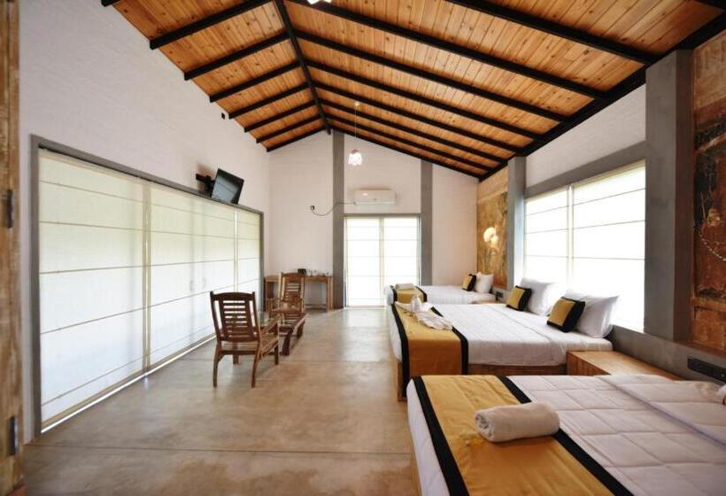 غرفة عائلية, Ele Camp Udawalawe