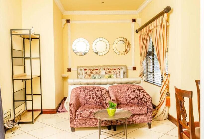 ファミリールーム, Re Union Vacations