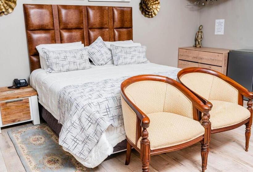 キングサイズベッドのスイートルーム, Re Union Vacations