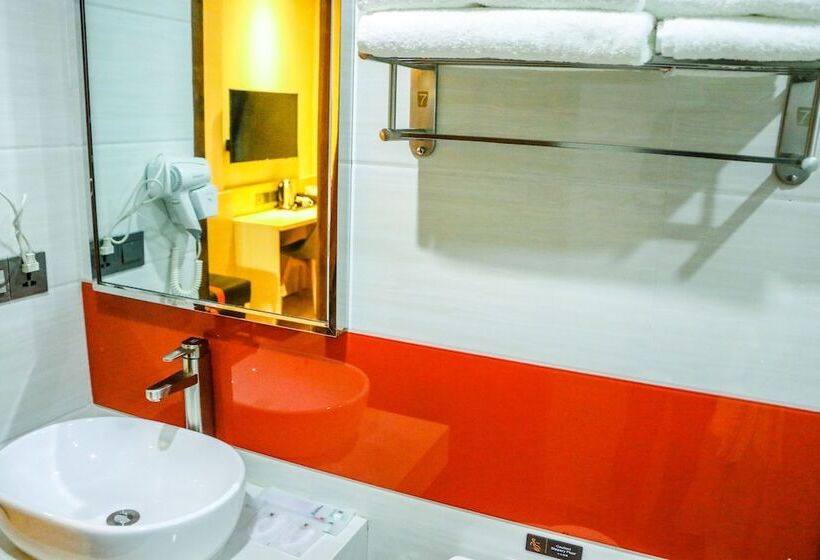 חדר סופריור, 7 Days Premium