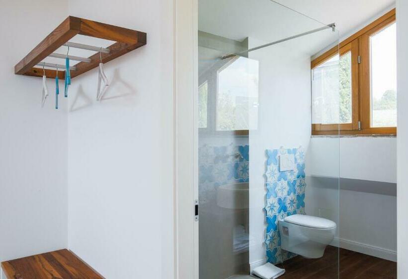 Номер Superior, Miataland