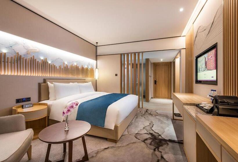 디럭스 룸 킹사이즈 침대, Mercure Chengdu Huapaifang