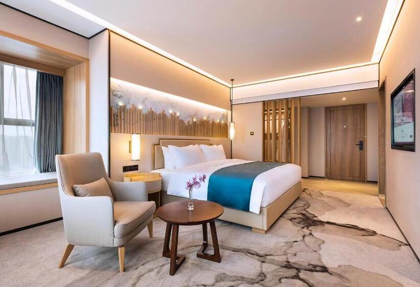 스탠다드 룸 킹사이즈 침대, Mercure Chengdu Huapaifang